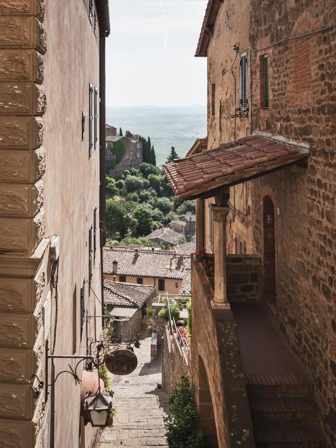 Drogheria E Locanda Franci Montalcino Buitenkant foto
