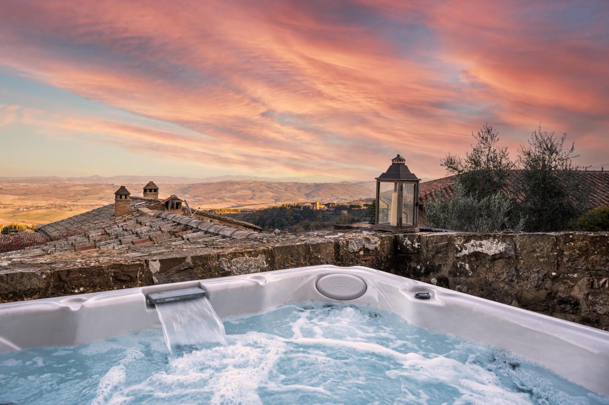 Drogheria E Locanda Franci Montalcino Buitenkant foto