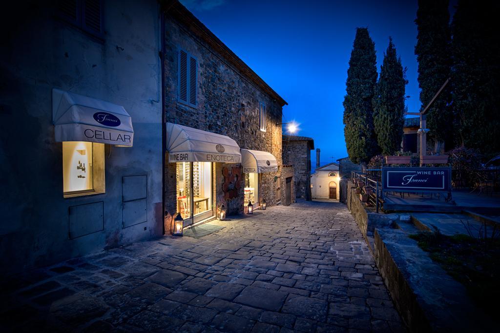 Drogheria E Locanda Franci Montalcino Buitenkant foto