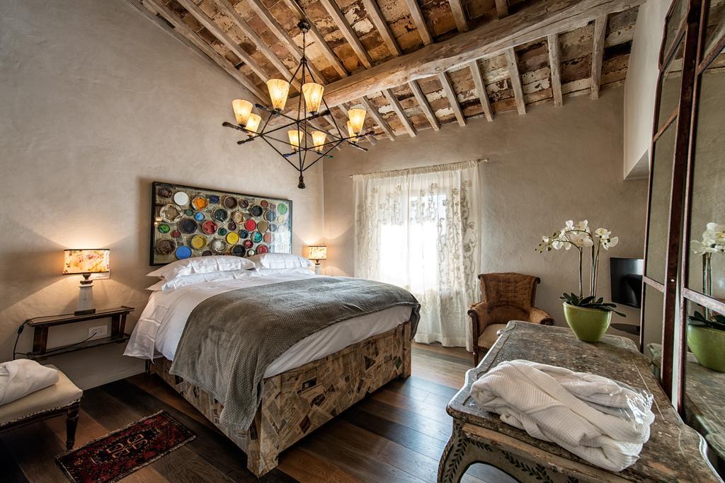 Drogheria E Locanda Franci Montalcino Buitenkant foto