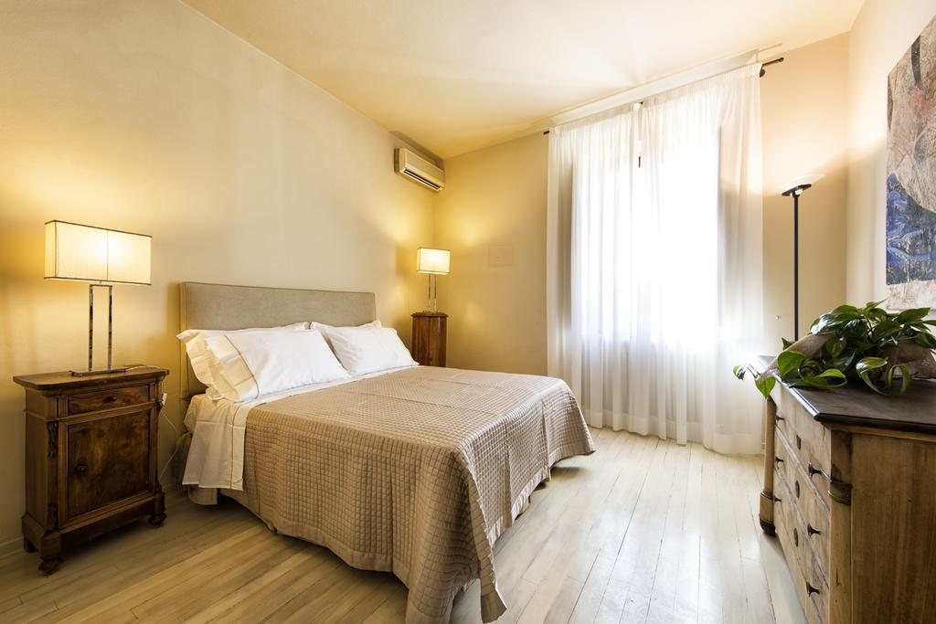 Drogheria E Locanda Franci Montalcino Buitenkant foto