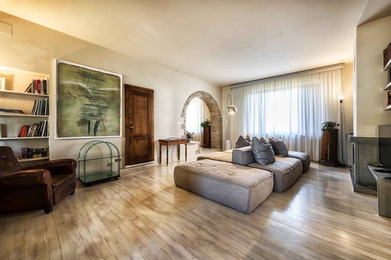 Drogheria E Locanda Franci Montalcino Buitenkant foto